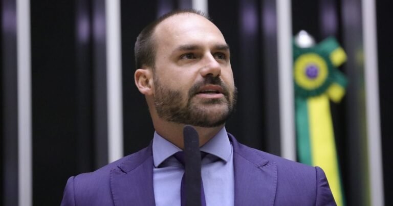 STF Condena Eduardo Bolsonaro a 4 Anos e 2 Meses de Prisão por Coação no Curso do Processo